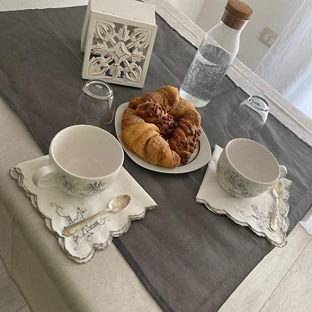 Ajo' Da Paolo Bed & Breakfast Budoni Bagian luar foto